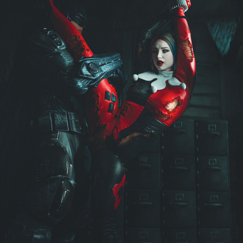 1boy 1girl 1girls 3d 3d_(artwork) batman batman_(bruce_wayne) batman_(series) blonde_hair bondage bruce_wayne captured dc_comics dc_comics enemies enemies_with_benefits harley_quinn harley_quinn_(arkham) harley_quinn_(classic) harley_quinn_(suicide_squad_game) male project_vega red_lipstick ripped_clothing standing_sex suicide_squad suicide_squad:_kill_the_justice_league tagme tied_up white_facepaint